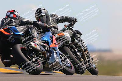 media/Oct-09-2022-SoCal Trackdays (Sun) [[95640aeeb6]]/Turn 9 Backside (120pm)/